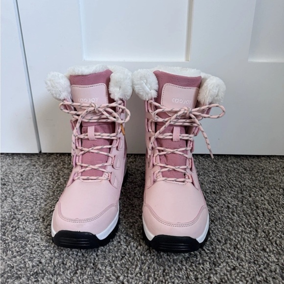COOJOY Shoes - COOJOY Women's Size 7.5 Pink & White Faux Fur Lined Winter Boots